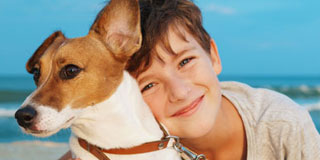 plage avec son chien