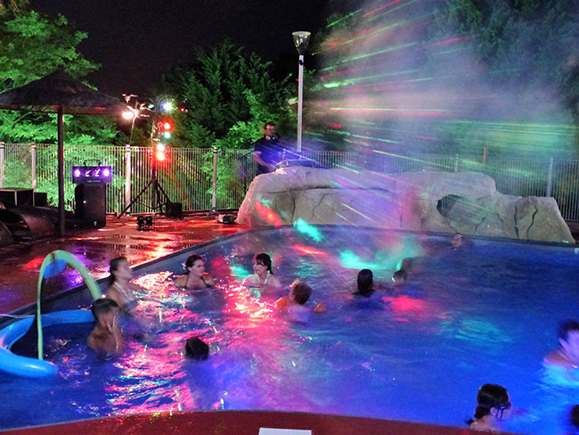 piscine nocturne